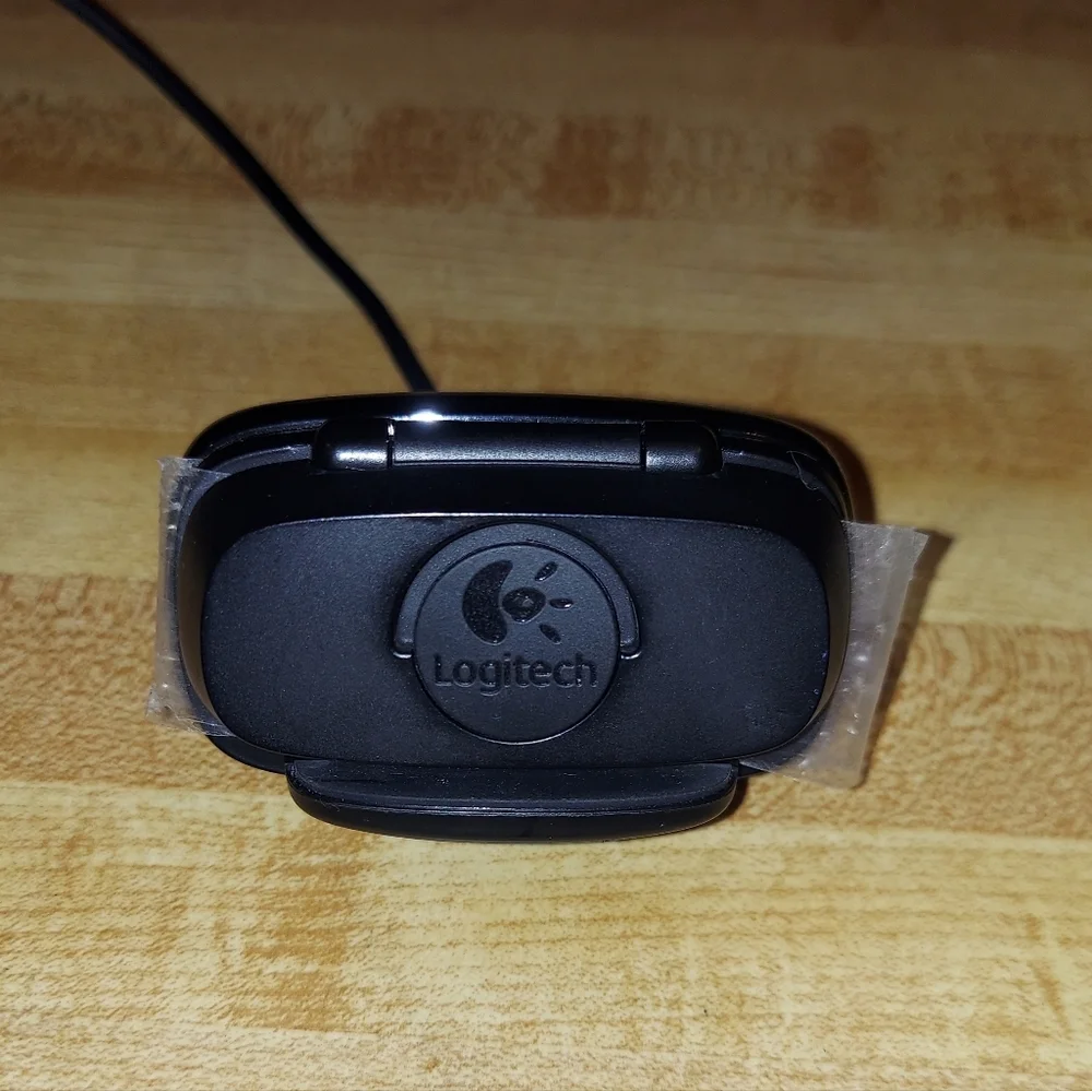 LOGITECH C615 HD 1080P PORTABLE WEB CAM SWIVELS 360° MICROPHONE FOLD & GO DESIGN